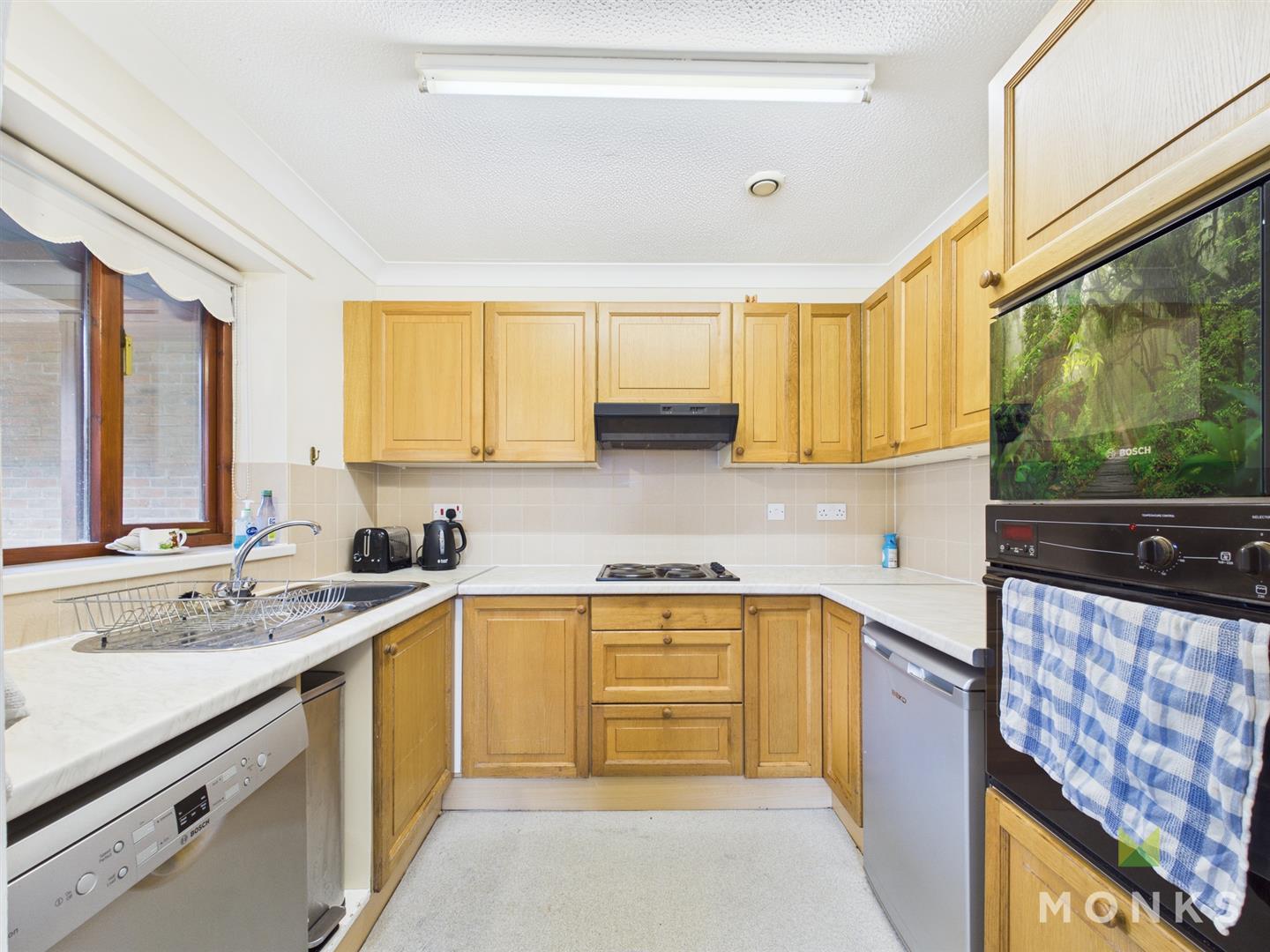 17 Meadowbrook Court Twmpath Lane, Oswestry, SY10 7HD For Sale